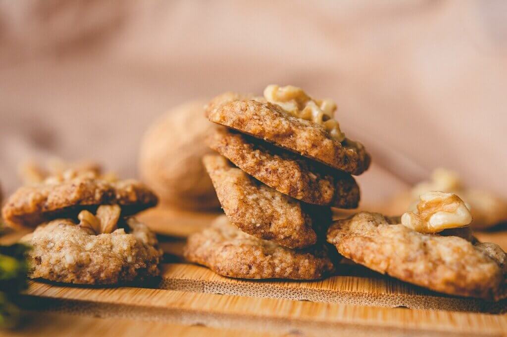 cookie, walnut, bake-8139062.jpg